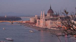 Robert Svoboda žije v Budapešti