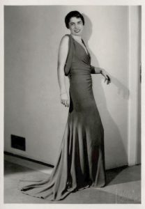 Marie Krásná, později majitelka salonu Madlén Praha, cca 1935 Foto: Ströminger, soukromý archiv