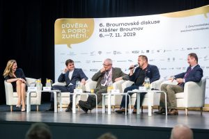 Broumovské diskuse