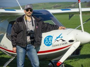 Milan Paprčka, zakladatel CBS Nakladatelství, www.cbs-cesko.cz a autor knih leteckých fotografií