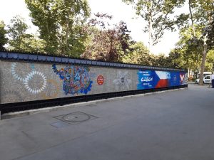 Česká výstava streetartových děl v Paříži.