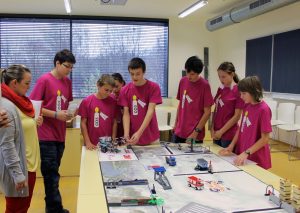 Jesenický tým  na Mistrovství ČR FIRST LEGO League, které se v listopadu konalo v Praze a Olomouci.  Foto: Magda Dostálová zm