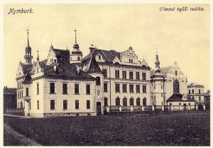 Budova Gymnázia v Nymburce, historický snímek asi z roku 2007, zdroj www.gym-nymburk.cz