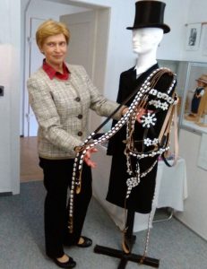 Monika Cyžová - majitelka fondu a půjčovny lužickosrbských krojů v Róžantu, spoluautorka výstavy Svatba v Lužici
