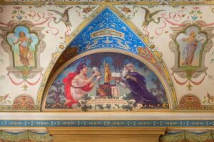 Lunety K. V. Maška zdobí Uměleckoprůmyslové museum v Praze.