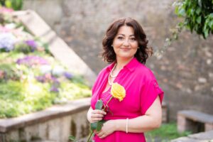 Gabriela Eibenová je nejen zakladatelkou festivalu Rosa Bohemica, ale i uznávanou zpěvačkou specializující se na interpretaci staré hudby.