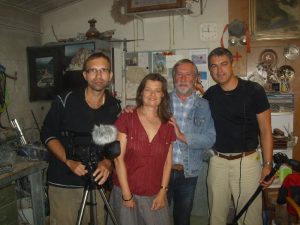 Při natáčení dokumentu České kořeny ve Švýcarsku – s Martinou Fialkovou a jejími filmařskými kolegy