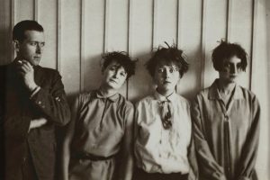 Bauhausfrauen – Marcel Breuer mit Harem