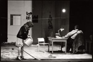 E. Ajar – E. Tobiáš: Je na čase, aby se to změnilo, Divadlo Komedie, 2002, režie Jan Nebeský