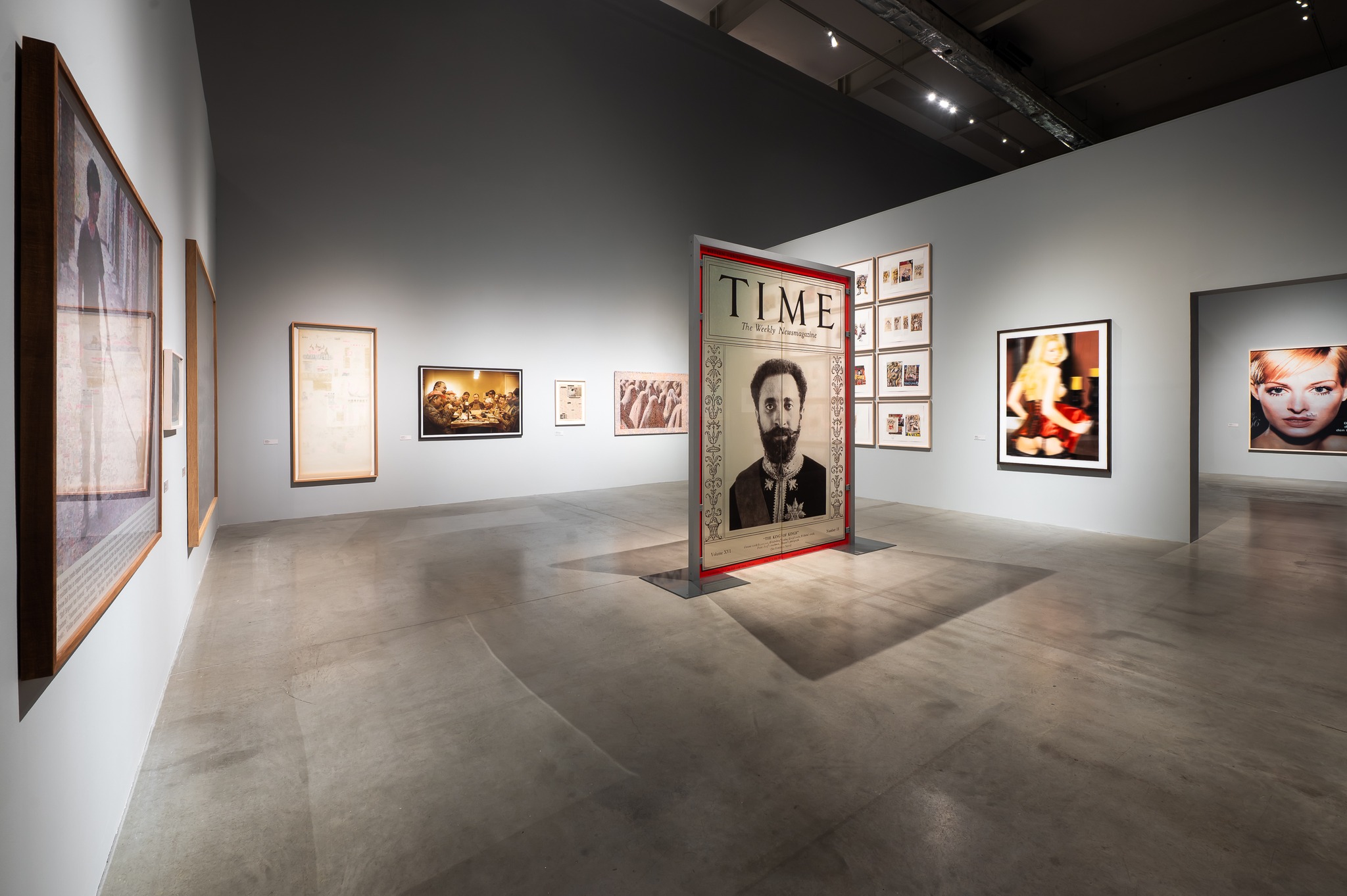 Výstava HIT BY NEWS v Centru DOX