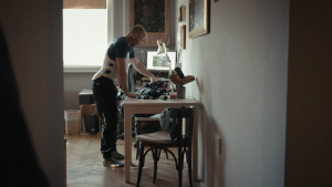 Z filmu 80 rozlícených novinářů