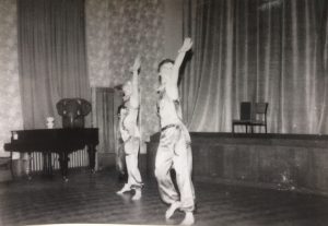 Komorní soubor Karlovy Vary Nadi Kohoutové v německém Boltenhagenu v 80. letech 20. století