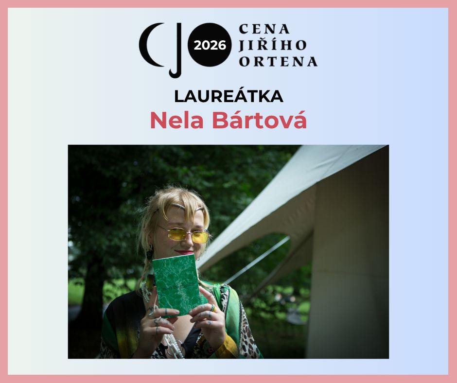 Nela Bártová se svou sbírkou Házeliště granátů