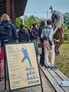 Představení SJEN od Vim kolektiv na Plovárně v Hradišti